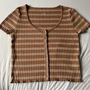 Ribbed knit lettuce trim top, with a snap button up front from American Eagle.